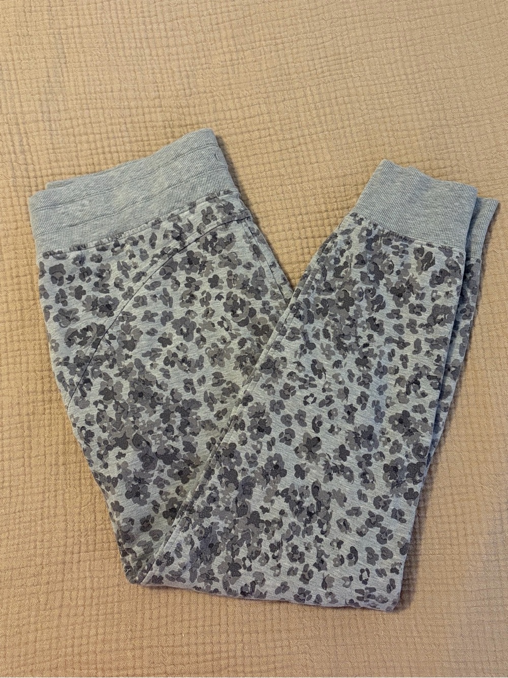 Athleta Balance Printed Jogger - Grey Leopard Print - Size Small